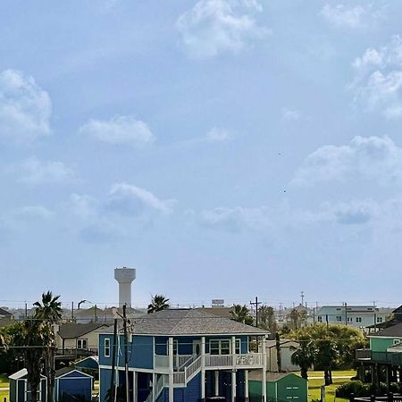 Chic Crystal Beach Escape With Deck - Walk To Beach! Bolivar Peninsula Экстерьер фото